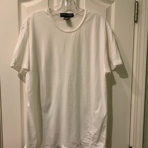 SOLD ** Banana Republic T Shirt •size XL • very good used